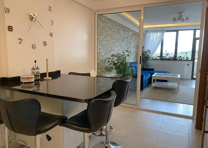 Апартаменти Untold Panoramic View